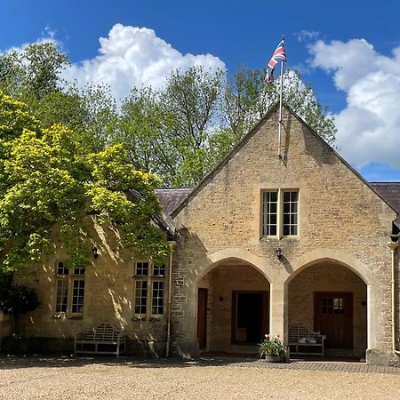 Orchardleigh Estate Hotel Frome Exterior photo