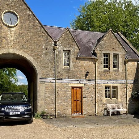 Orchardleigh Estate Hotel Frome Exterior photo